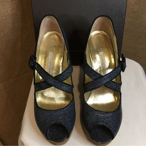 CYNTHIA VINCENT BLUE/BLACK BILTMORE WEDGE SHOE – SZ 9.5